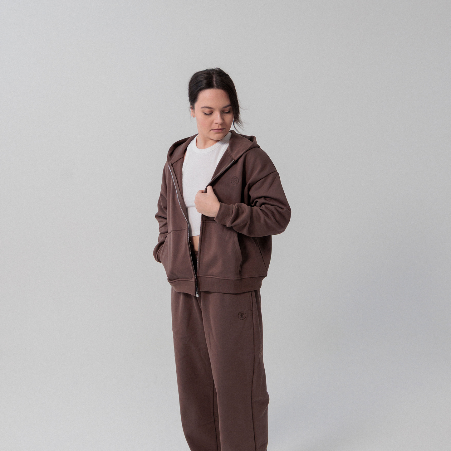 FOUNDATION ZIP UP - BROWN