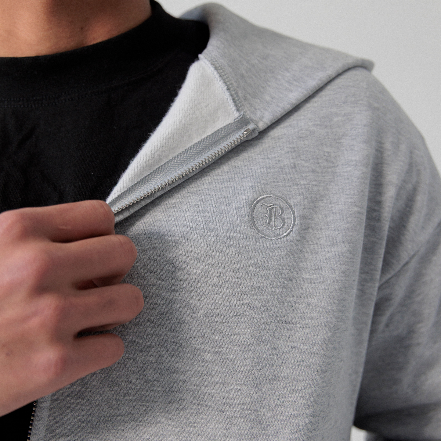 FOUNDATION ZIP UP - GRAY