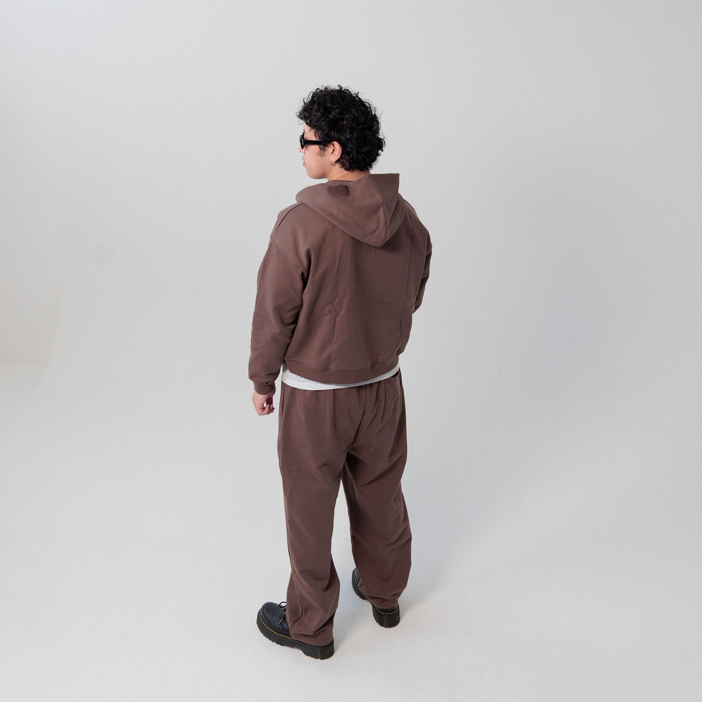 FOUNDATION ZIP UP - BROWN
