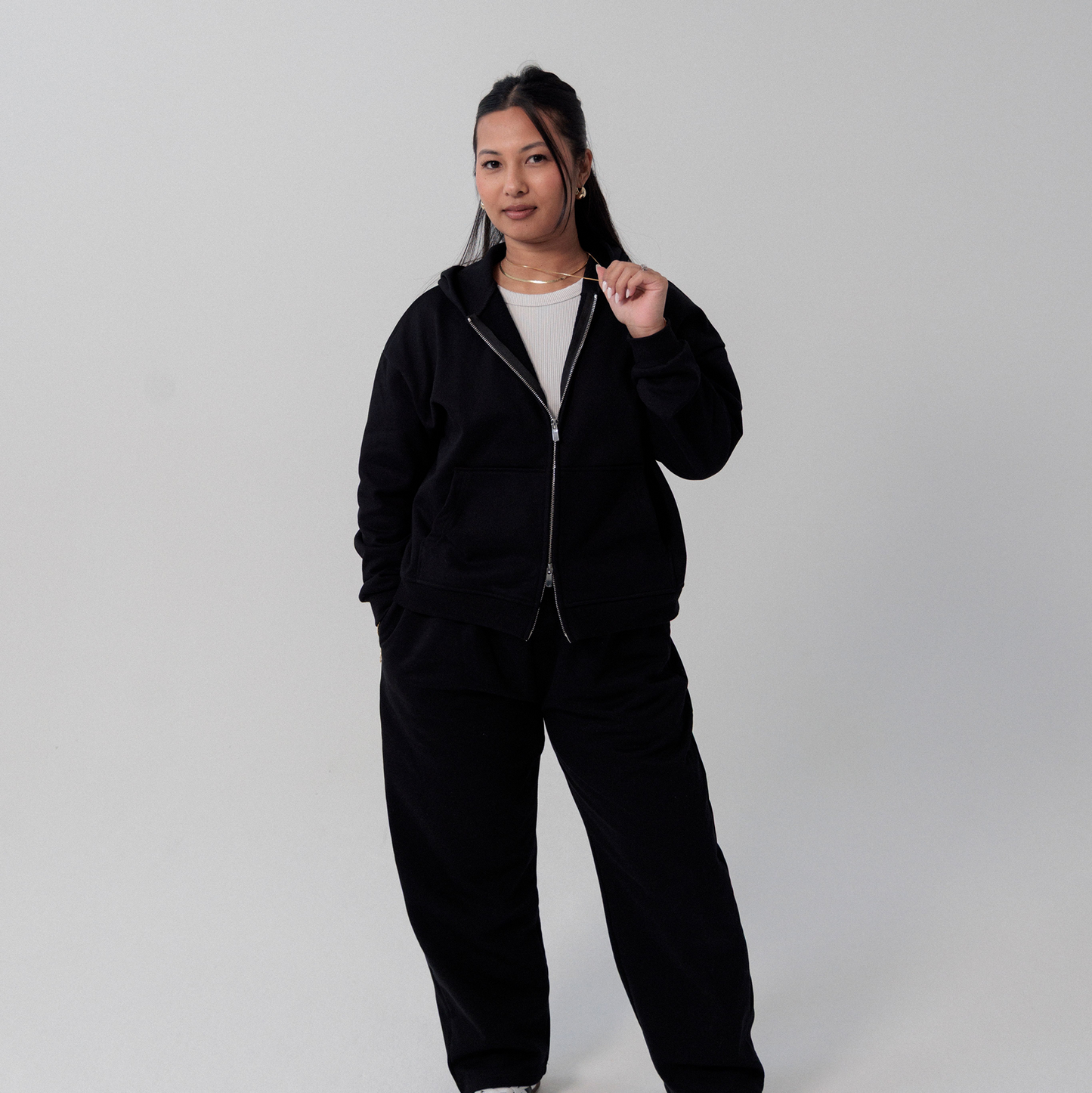 TRANSFORMATION ZIP UP - BLACK